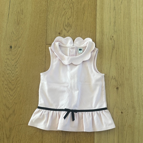 Janie and Jack Other - Janie and Jack Light Pink Top with Black Trim 5 girls